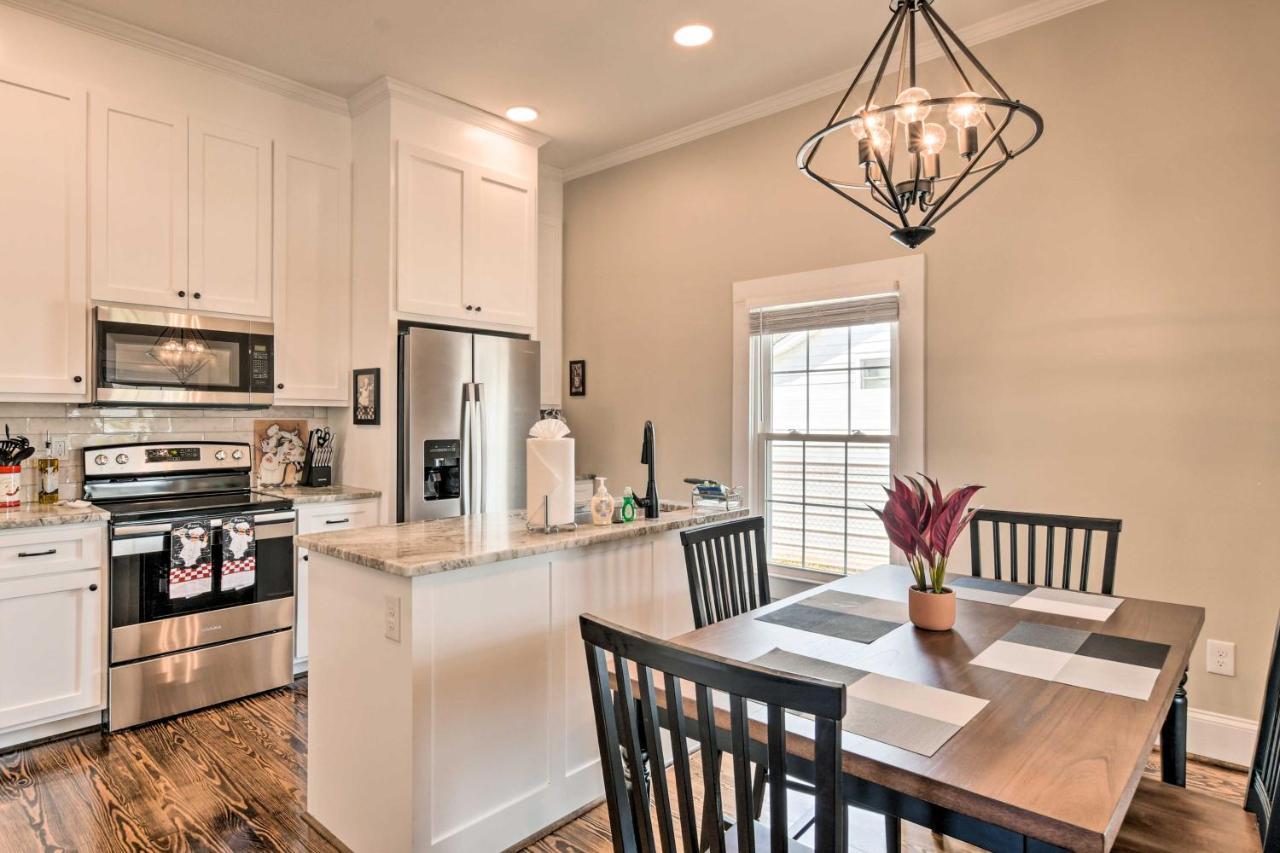 Ideally Located Penne Place With Deck And Grill Greenville Luaran gambar